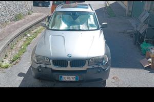 auto sub BMW X3 