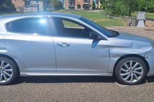 giulietta 2.0 jtdm2 LEGGERE ANNUNCIO
