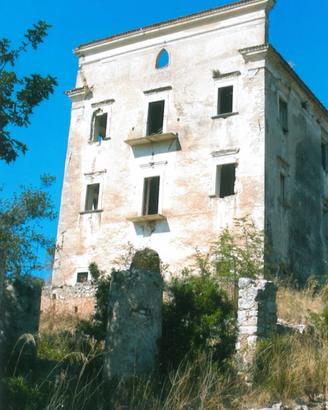 Solagna - Palazzo storico da ristrutturare