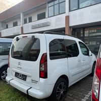 Citroen Berlingo per trasporto disabili