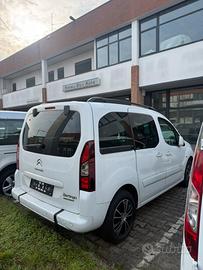 Citroen Berlingo per trasporto disabili