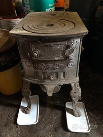 Stufa ghisa antica
