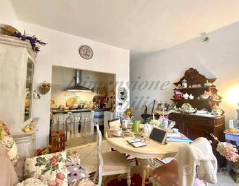 Appartamento di 65 m² con 3 locali e box auto a Ca