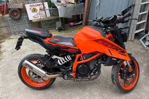 KTM Duke 390 2024