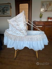 Culla vintage in vimini