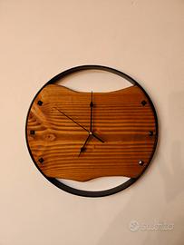 orologio ferro e legno