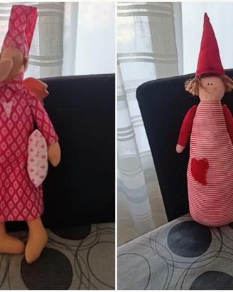 Bambola di stoffa artigianale fatto a mano da coll