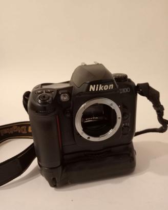 reflex digitale d100+motor drive co 2 batterie+ob