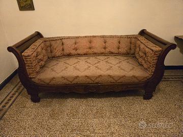 Divano in noce stile impero, XIX secolo