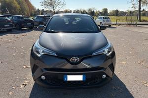 Toyota C-HR 1.8 Hybrid E-CVT Dynamic