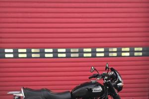 TRIUMPH Bonneville T100 .