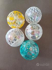 palline decorative all'uncinetto 