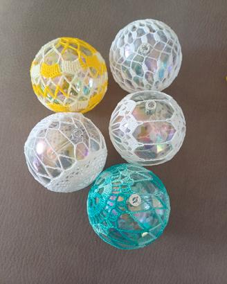 palline decorative all'uncinetto 