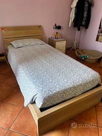 letto singolo contenitore  compreso di materasso 
