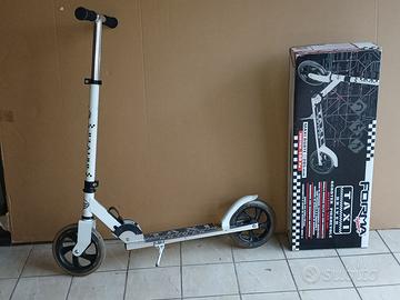 Monopattino muscolare