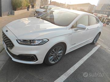 Ford Mondeo Vignale Hybrid 2020