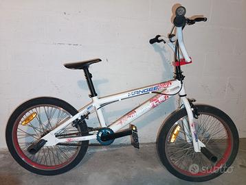 Bicicletta BMX Whistle
