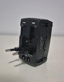 Adattatore/caricatore universale da viaggio