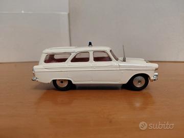 Corgi Toys Ford  no Politoys Mebetoys Dinky 