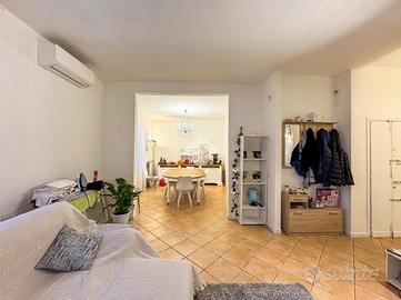 4 LOCALI A PONTEDERA