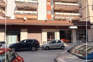 Via elio locale uso deposito