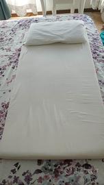 Materasso e cuscino per asilo