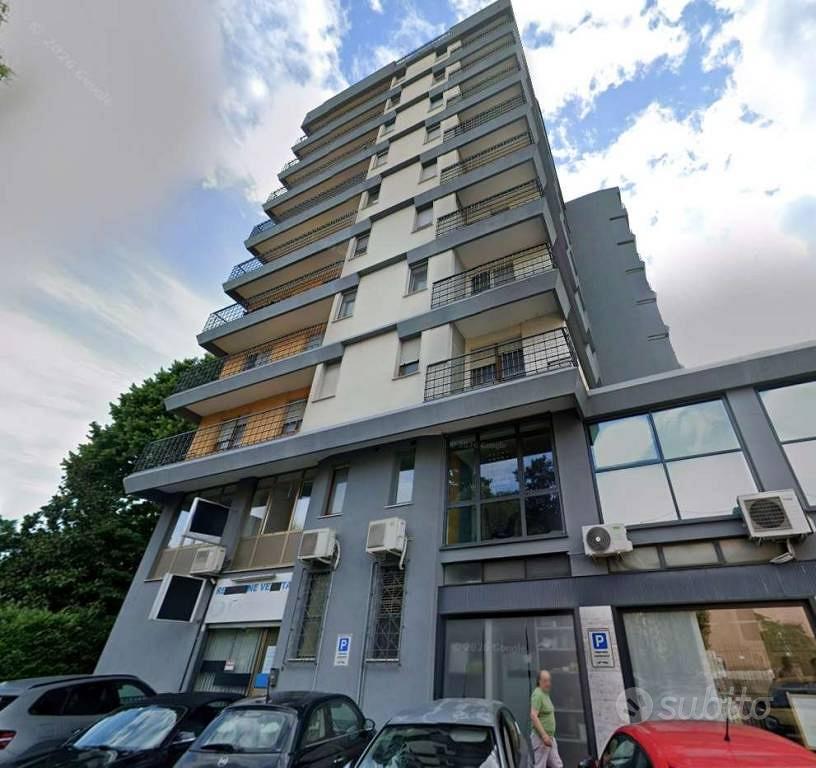 Immobile in asta di 145 m² con più di 5 locali a P - Vista 2