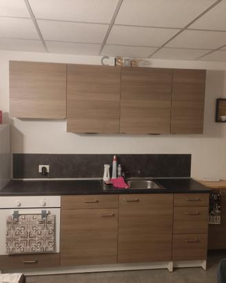 Cucina e tavolo