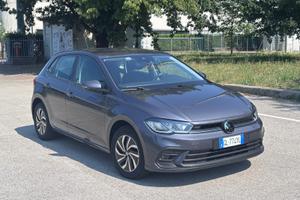 Volkswagen Polo VI 2022 1.0 tsi Life 95cv