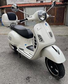 Piaggio Vespa Gts 300 Super