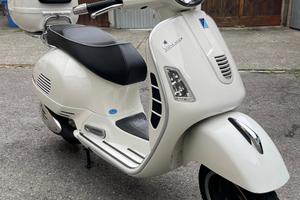 Piaggio Vespa Gts 300 Super