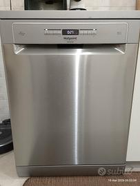 Lavastoviglie Ariston Hotpoint libera installazion