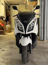 Scooter Downtown 300 usata
