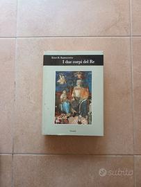 I DUE CORPI DEL RE - E.H.KANTOROWICZ - Ed.Einaudi 