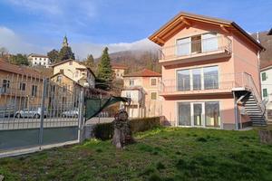 CASA INDIPENDENTE A VALBREVENNA