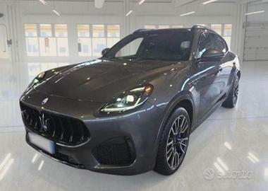 MASERATI Grecale MHEV 330 CV AWD Modena *TETTO P