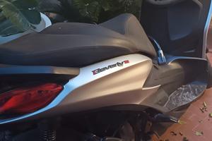 Beverly 400s hp