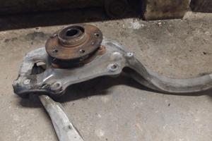 Fuso Anteriore Sinistro per Audi A4