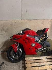 Panigale v4