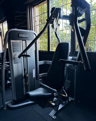 Cybex eagle chest press