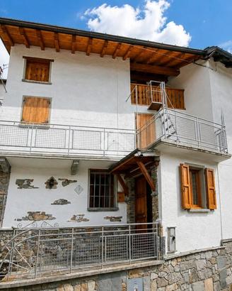 CASA SEMINDIPENDENTE A RASURA