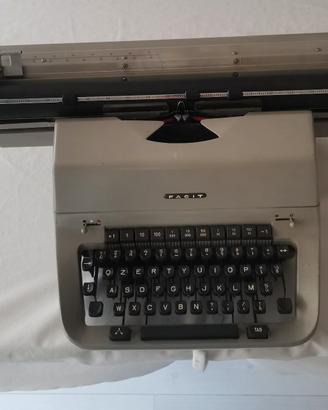 Macchina da scrivere FACIT  fine anni 60