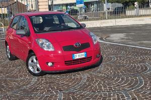 Toyota Yaris 1.3 5 porte