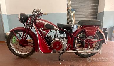 Moto Guzzi 500 (S) del 1936.