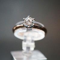 Anello Solitario con Diamante Naturale 0.60 ct