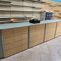 ARREDAMENTO PER LOCALE COMMERCIALE