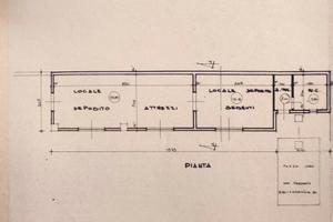Fabbricato uso C/2 con terreno di 4200 mq