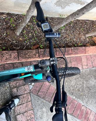 E-bike full sospension univega