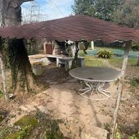 Gazebo in ferro per giardino