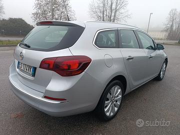Opel Astra 1.4 GPL garanzia